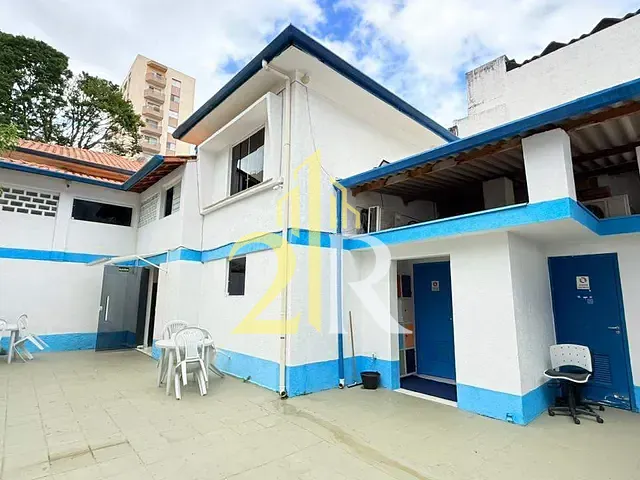 Casa à venda ou para alugar, no bairro Santo Amaro em São Paulo