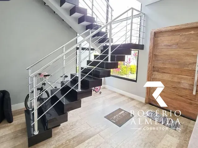 Casa com 330m² 3 quartos e 5 banheiros, para alugar, no bairro Condomínio Atibaia Park I em Atibaia