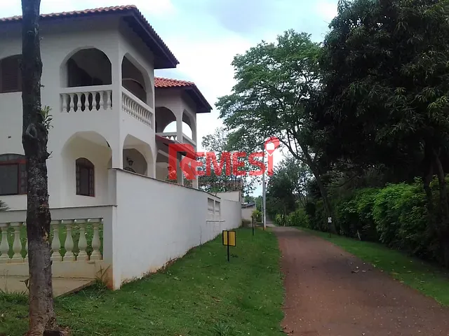 Casa com 502m² 4 quartos e 2 banheiros, à venda, no bairro Portal dos Pássaros I em Boituva