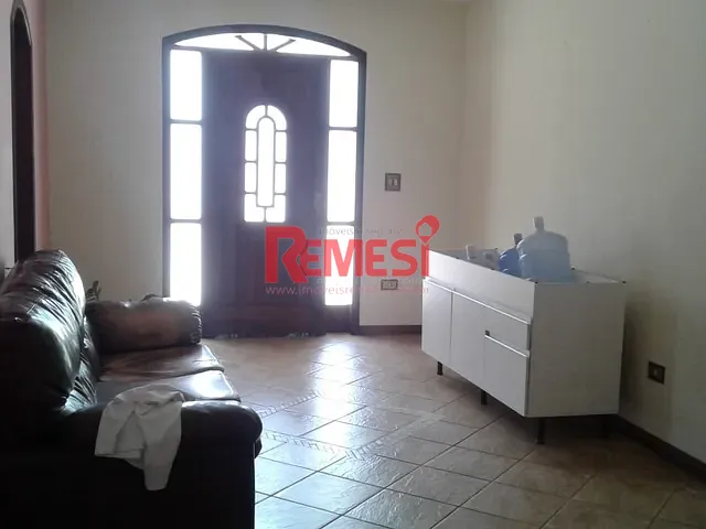 Casa com 502m² 4 quartos e 2 banheiros, à venda, no bairro Portal dos Pássaros I em Boituva