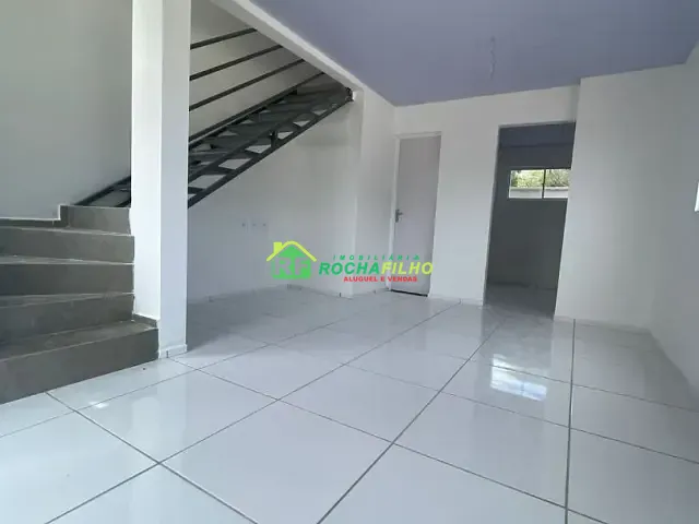 Casa 2 quartos e 2 banheiros, para alugar, no bairro São Lourenço em Teresina