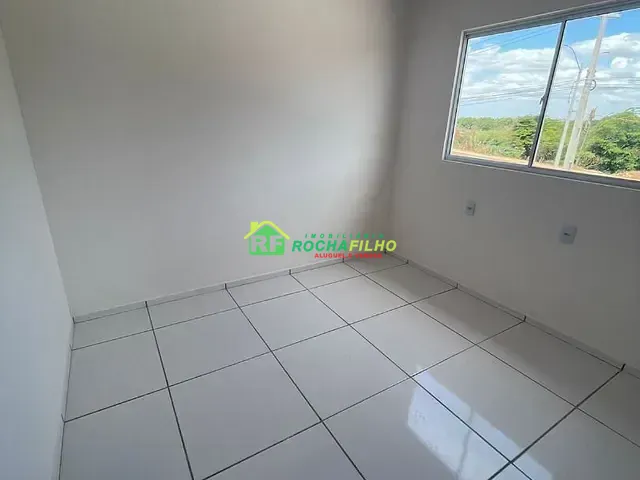 Casa 2 quartos e 2 banheiros, para alugar, no bairro São Lourenço em Teresina