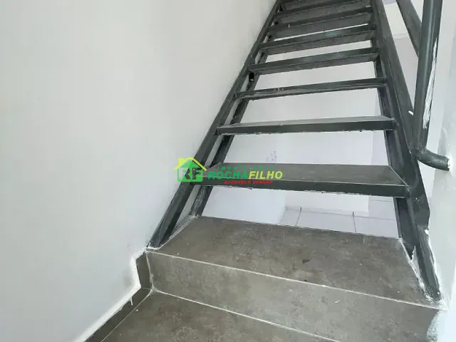 Casa 2 quartos e 2 banheiros, para alugar, no bairro São Lourenço em Teresina