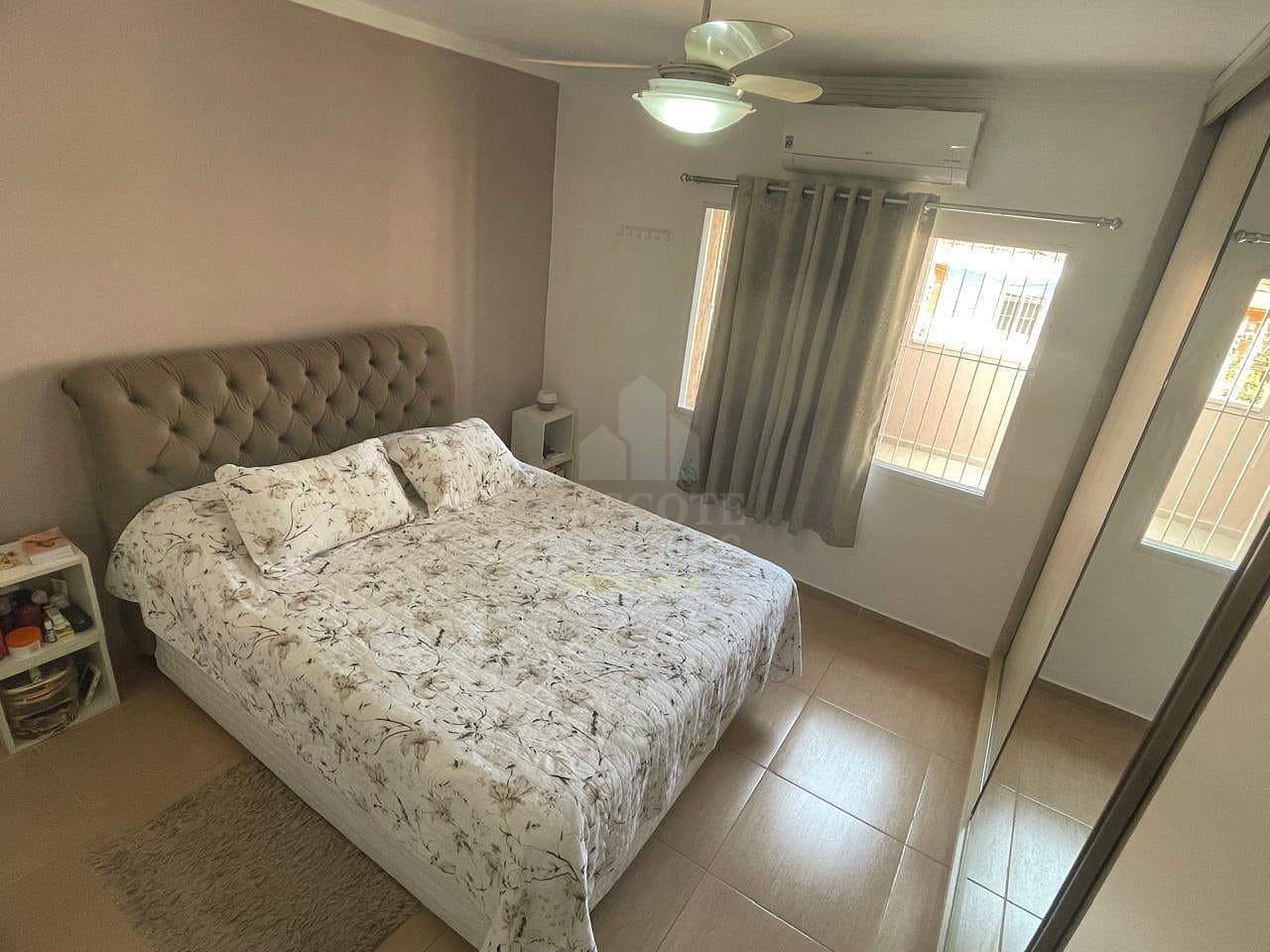 Casa à venda com 3 quartos, 130m² - Foto 13