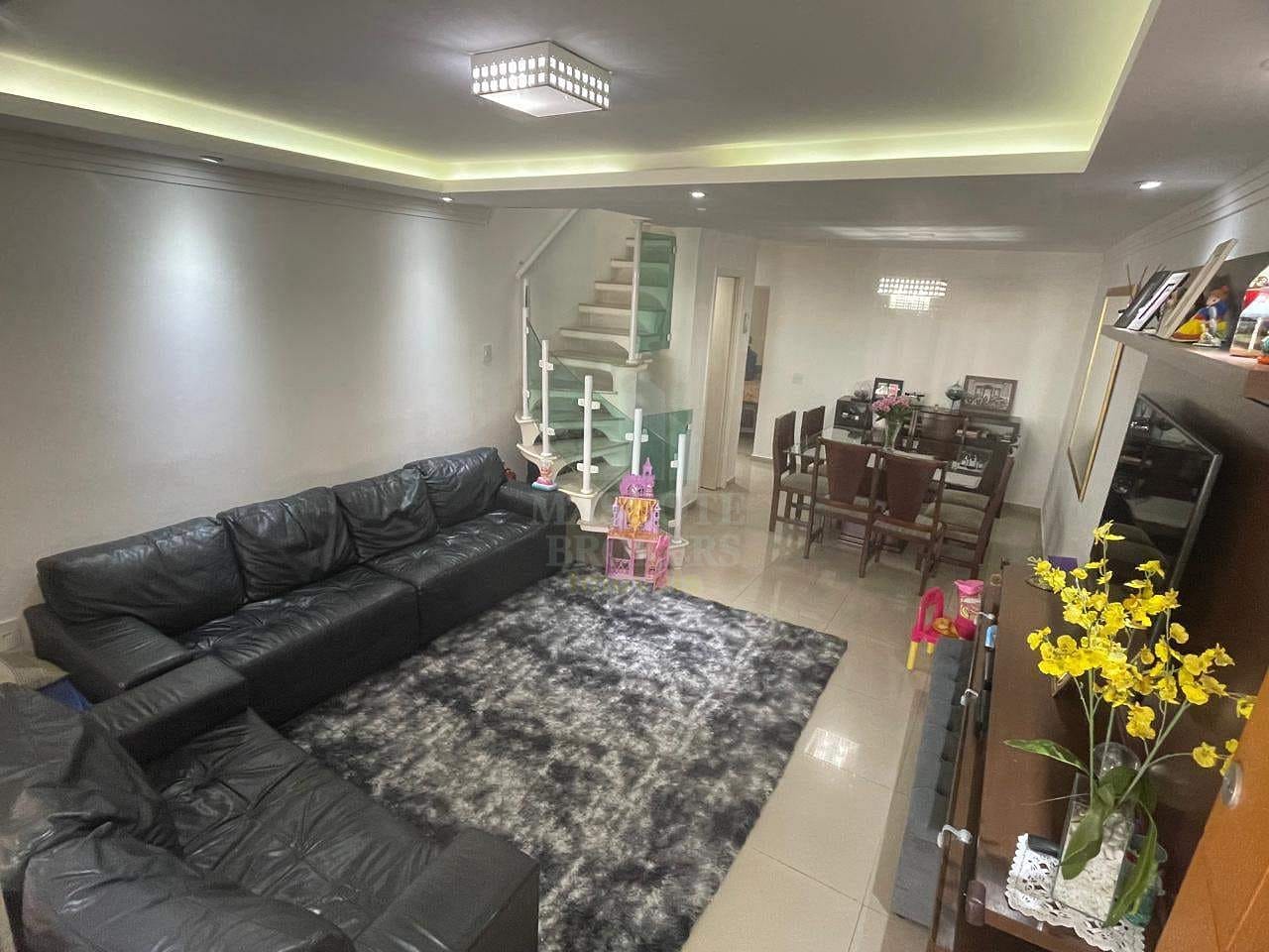Casa à venda com 3 quartos, 130m² - Foto 1