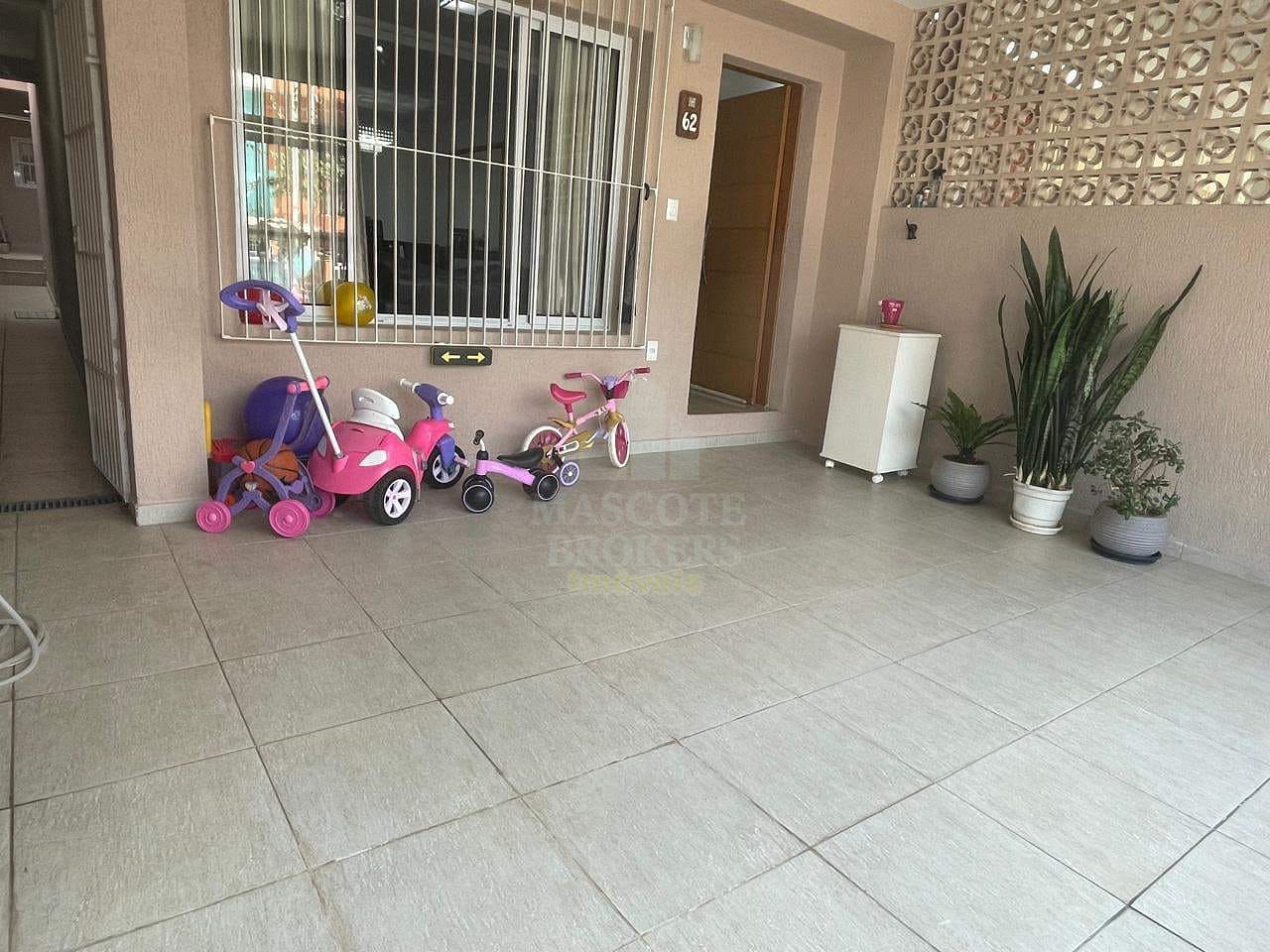 Casa à venda com 3 quartos, 130m² - Foto 4