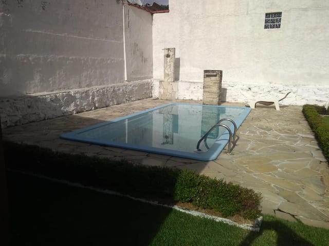 Casa com 250m² 3 quartos e 2 banheiros, à venda, no bairro Mosela em Petrópolis