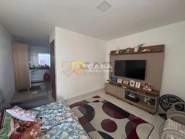Casa 2 quartos e 1 banheiro, à venda, no bairro Residencial Centro da Serra em Serra