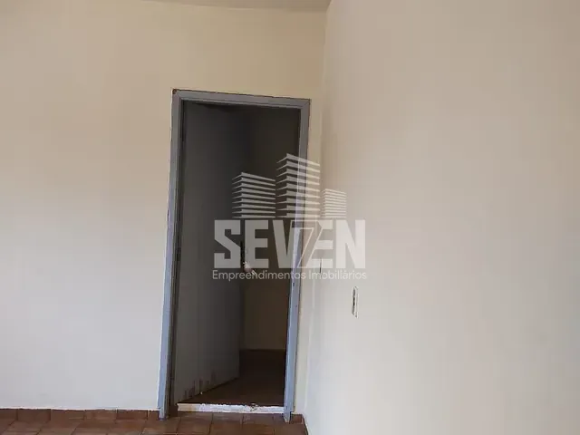 Casa com 429m² 3 quartos e 2 banheiros, à venda, no bairro Jardim Prudência em Bauru