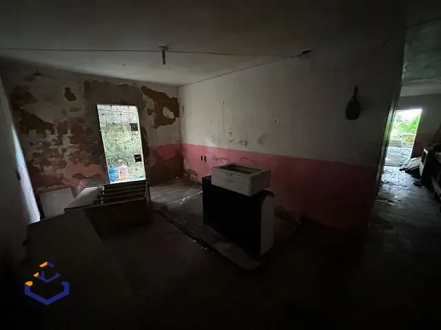 Casa com 263m², para alugar, no bairro Carlito Pamplona em Fortaleza