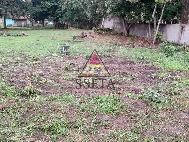Sítio com 5700m² 2 quartos e 4 banheiros, à venda, no bairro Citrolândia em Guapimirim