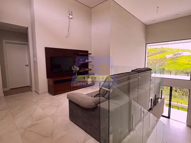 Casa com 328m² 3 quartos e 2 banheiros, à venda, no bairro Vale do Sol em Itabira