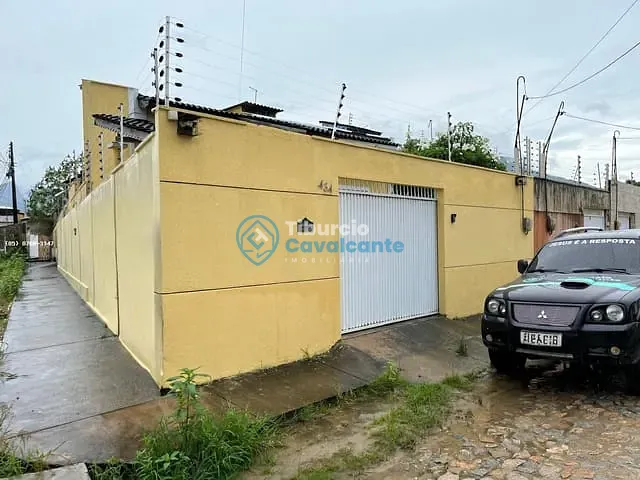 Casa 2 quartos e 2 banheiros, à venda, no bairro Novo Maranguape II em Maranguape