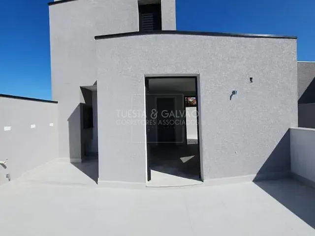 Casa com 132m² 3 quartos e 4 banheiros, à venda, no bairro São Braz em Curitiba