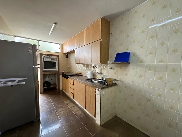 Casa com 370m², para alugar, no bairro Parque do Colégio em Jundiaí