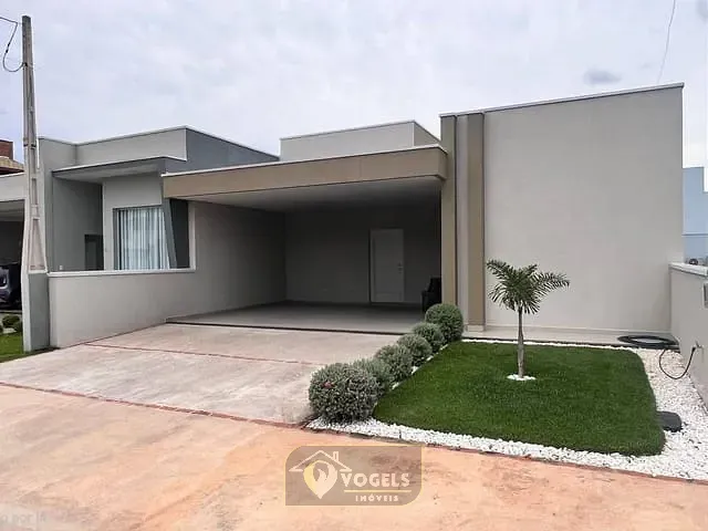 Casa 3 quartos e 2 banheiros, à venda, no bairro Resedás em Holambra