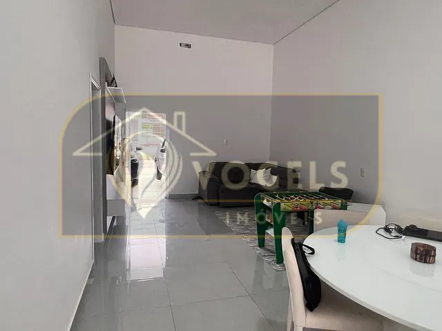 Casa 3 quartos e 2 banheiros, à venda, no bairro Resedás em Holambra