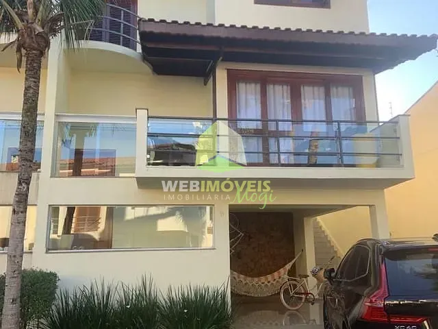 Casa com 330m² 3 quartos e 4 banheiros, à venda, no bairro Vila Oliveira em Mogi Das Cruzes