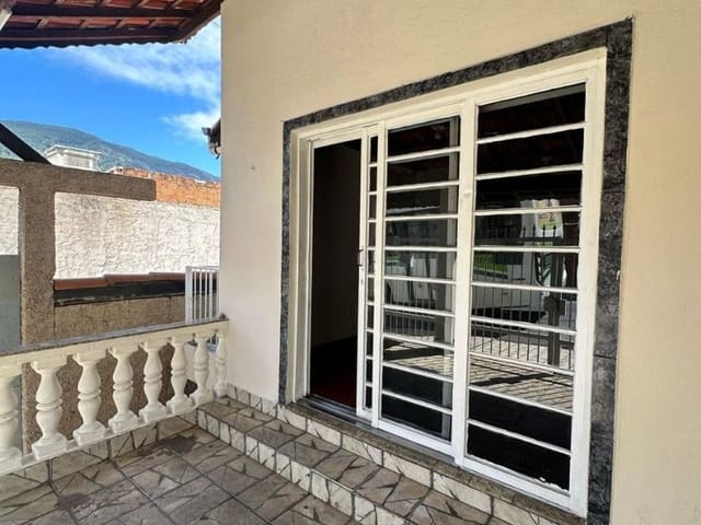 Casa 2 quartos e 2 banheiros, à venda, no bairro Vila Esperança em Extrema