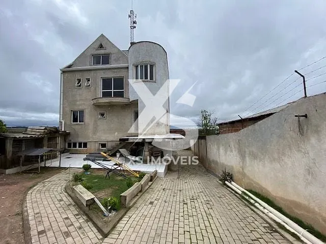 Casa com 432m² 6 quartos e 5 banheiros, à venda, no bairro Colônia São Venâncio em Almirante Tamandaré