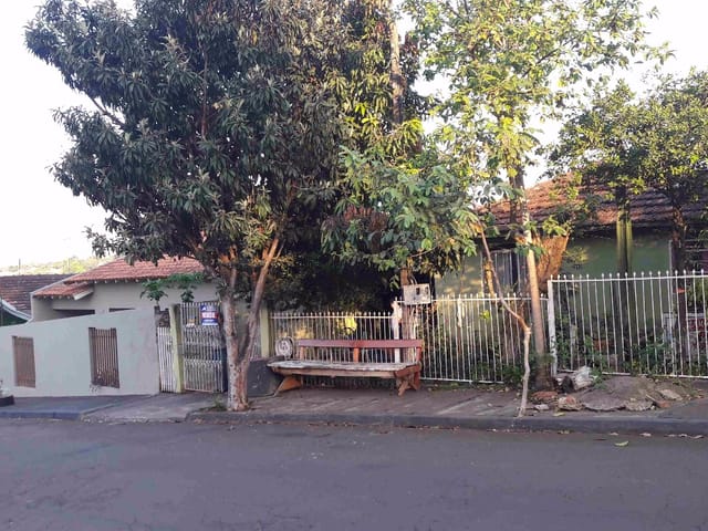 Casa com 237m² 3 quartos e 2 banheiros, à venda, no bairro Centro em Ibiporã