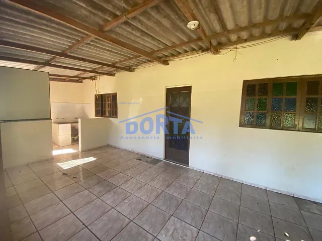 Casa 2 quartos e 1 banheiro, para alugar, no bairro Lancaster em Foz do Iguaçu