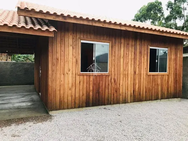 Casa 2 quartos e 1 banheiro, à venda, no bairro Sertão Santa Luzia em Porto Belo
