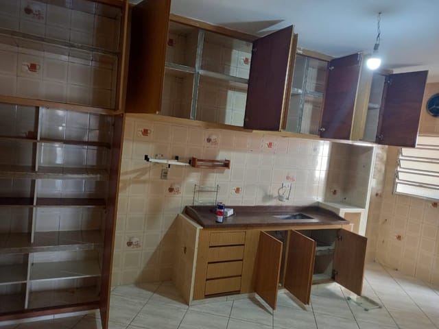 Casa com 294m² 2 quartos e 2 banheiros, à venda, no bairro Parque das Nações em Santo André
