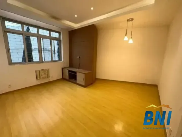 Casa 2 quartos e 2 banheiros, à venda, no bairro Jardim Carioca em Rio de Janeiro