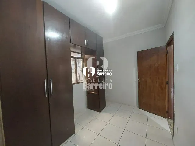 Casa com 360m² 4 quartos e 4 banheiros, à venda, no bairro Palmares - 1ª Seção (Parque Durval de Barros) em Ibirité