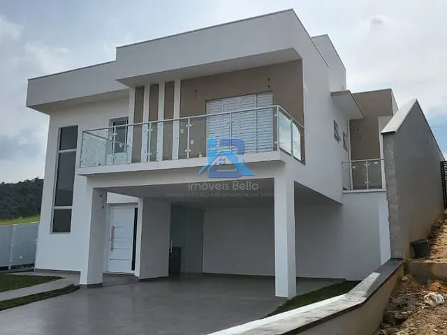 Casa com 411m² 4 quartos e 2 banheiros, à venda, no bairro Bairro Itapema em Itatiba