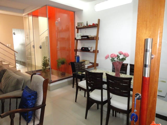 Casa 5 quartos e 2 banheiros, à venda, no bairro Reduto em Belém