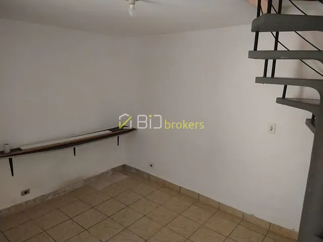 Casa 3 quartos e 3 banheiros, à venda, no bairro Parque Continental em São Paulo