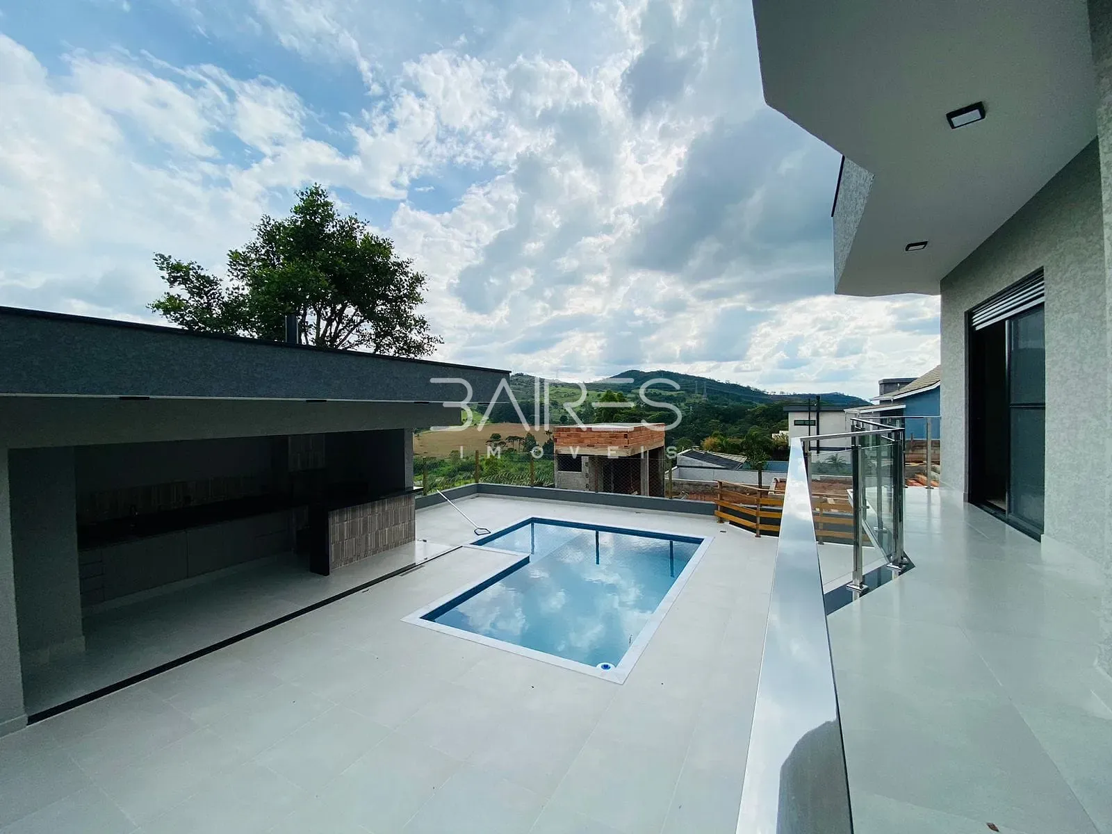 Casa, 3 quartos, 180 m² - Foto 1