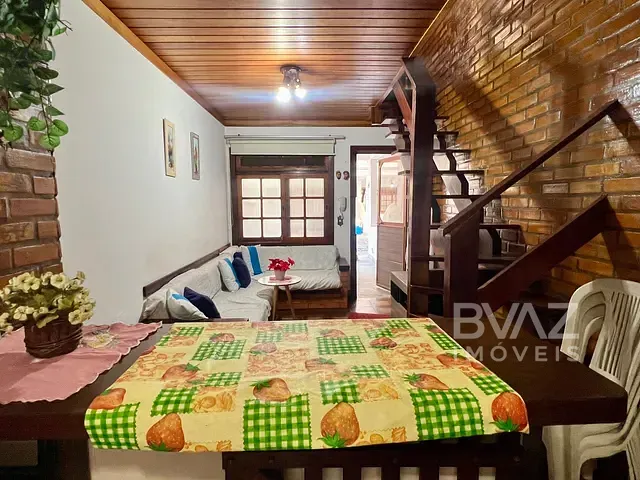 Casa com 80m² 3 quartos e 3 banheiros, à venda, no bairro Peró em Cabo Frio
