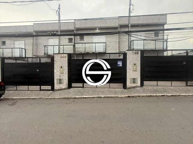 Casa 2 quartos e 4 banheiros, à venda, no bairro Artr Alvim em São Paulo