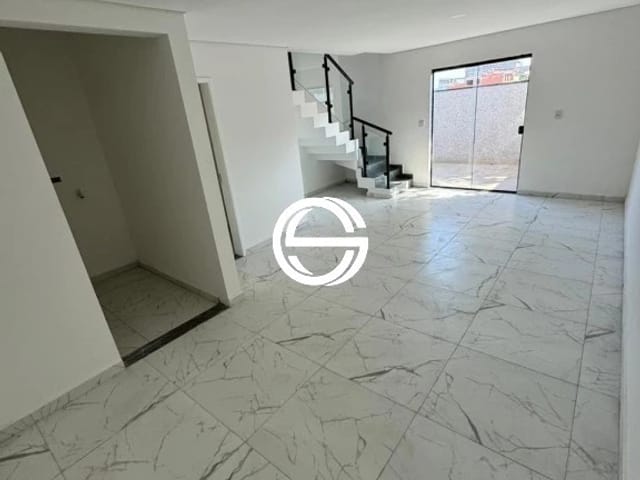 Casa 2 quartos e 4 banheiros, à venda, no bairro Artr Alvim em São Paulo