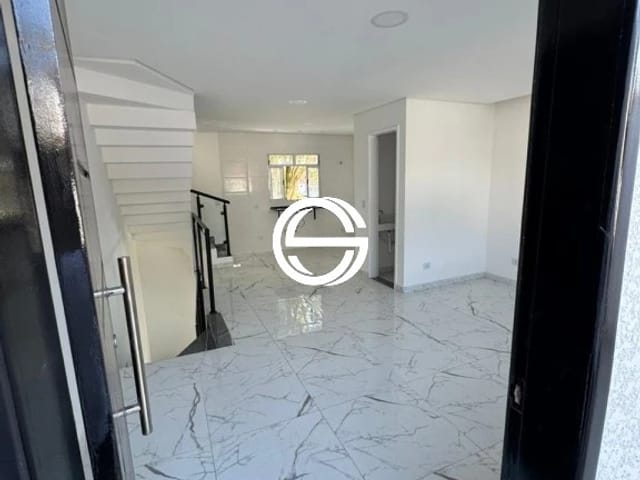Casa 2 quartos e 4 banheiros, à venda, no bairro Artr Alvim em São Paulo
