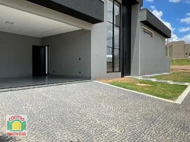 Casa com 364m² 3 quartos e 3 banheiros, à venda, no bairro Condomínio Residencial Gaudí em Anápolis