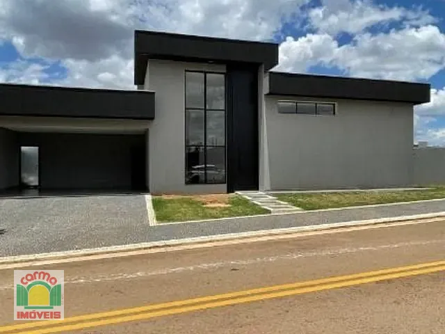 Casa com 364m² 3 quartos e 3 banheiros, à venda, no bairro Condomínio Residencial Gaudí em Anápolis