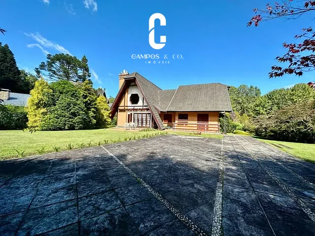 Casa com 1089m² 4 quartos e 3 banheiros, à venda, no bairro Alto do Capivari em Campos Do Jordão
