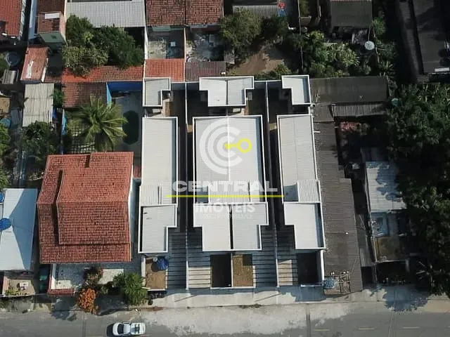 Casa com 180m² 2 quartos e 2 banheiros, à venda, no bairro Nova Cidade em Itaboraí