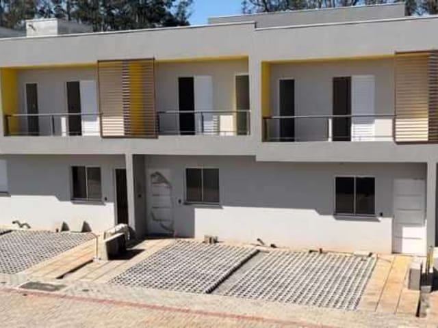 Casa 3 quartos e 1 banheiro, à venda, no bairro Jardim Modelo em Suzano