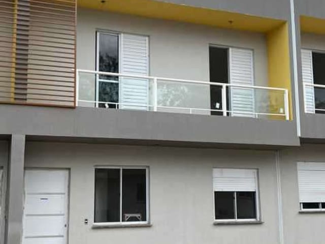 Casa 3 quartos e 1 banheiro, à venda, no bairro Jardim Modelo em Suzano