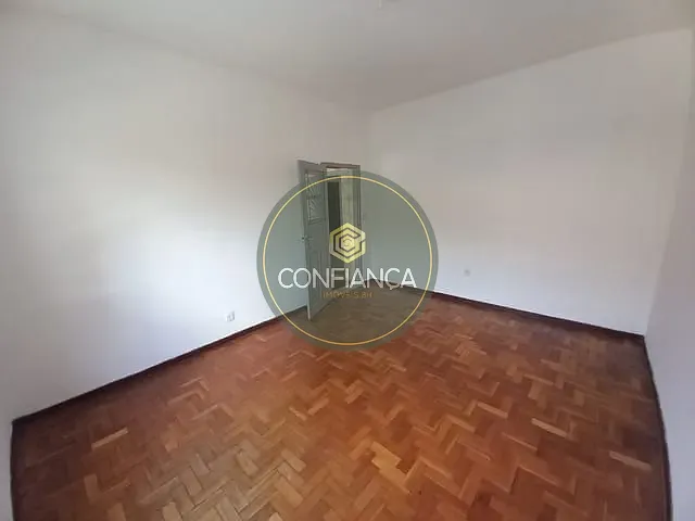 Casa com 360m² 3 quartos e 2 banheiros, à venda, no bairro Nova Vista em Belo Horizonte