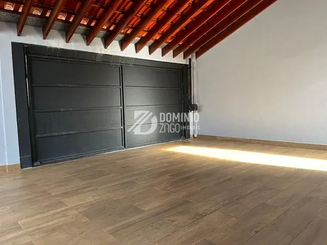 Casa com 250m² 3 quartos e 3 banheiros, à venda, no bairro Jardim Nenê Gomes em Uberaba