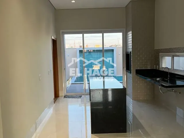 Casa com 250m² 3 quartos e 2 banheiros, à venda, no bairro Tijucal em Cuiabá