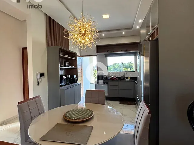 Casa 3 quartos e 2 banheiros, à venda, no bairro Santo André em Santarém