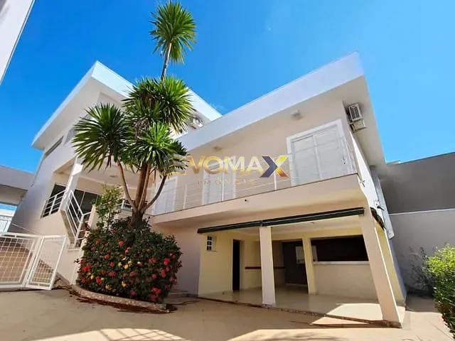 Casa com 600m² 5 quartos e 3 banheiros, à venda, no bairro Jardim Colombo em Itapetininga