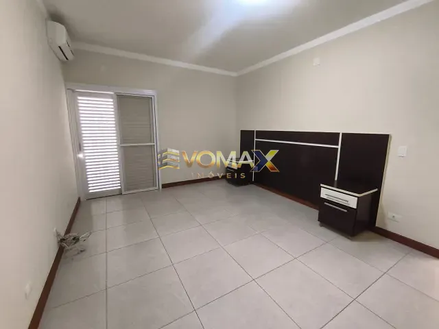 Casa com 600m² 5 quartos e 3 banheiros, à venda, no bairro Jardim Colombo em Itapetininga